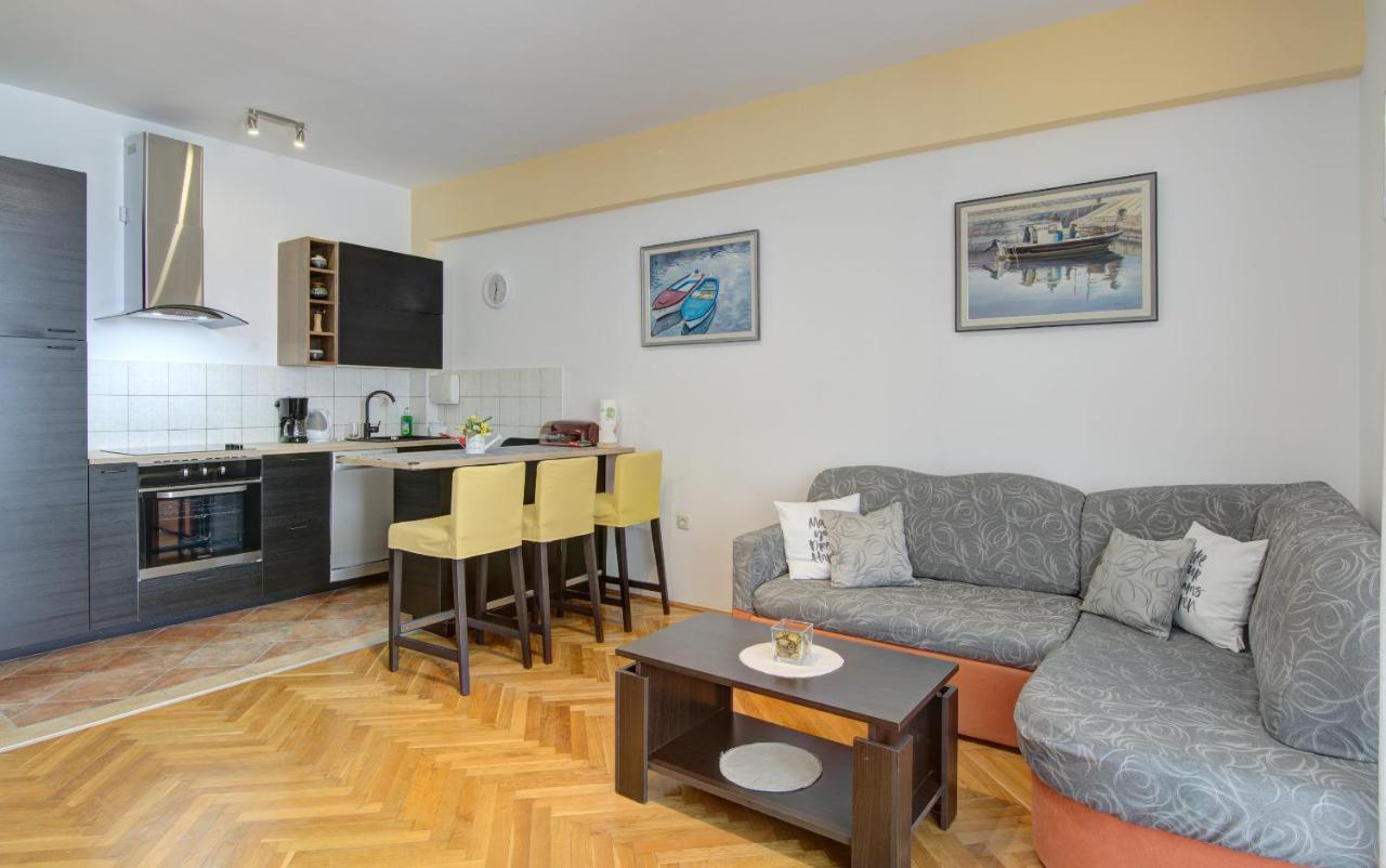 Apartment Riva Senj  Bagian luar foto